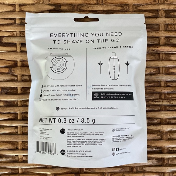 Sphynx all-in-one portable razor with refill pack - Picture 3 of 5